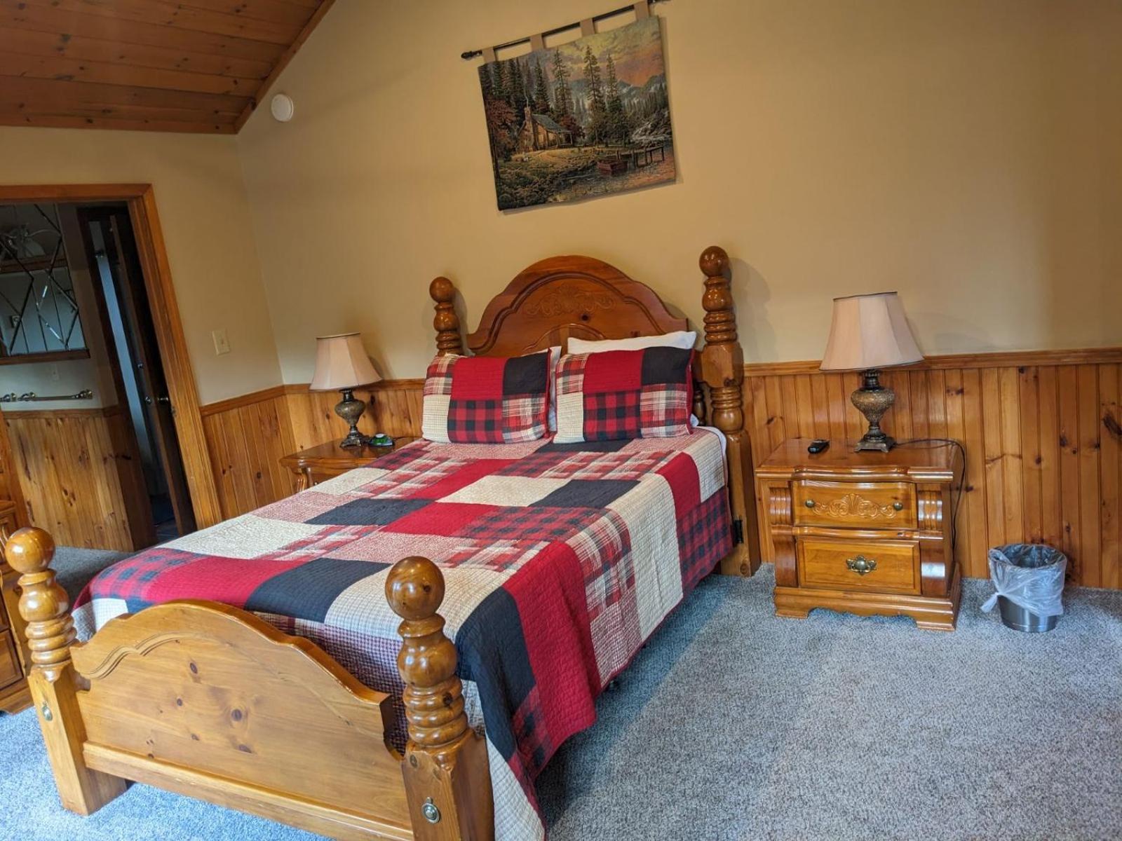 Rough Cut Hotel 3*